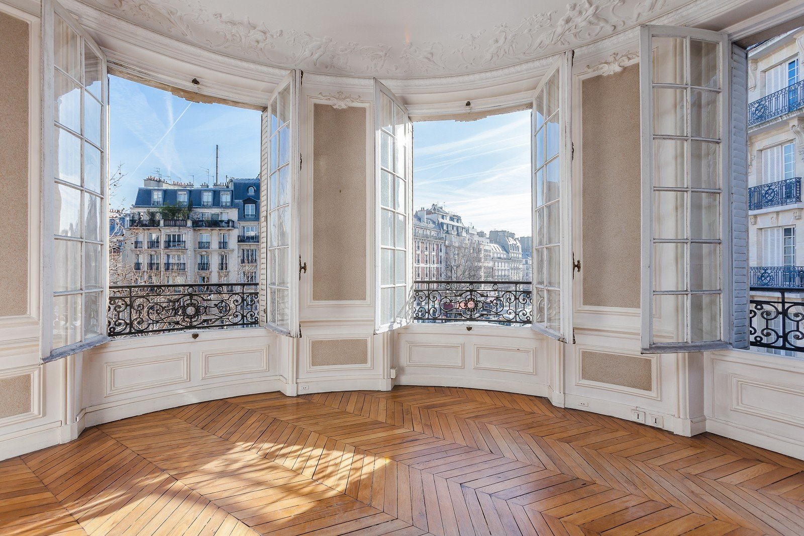 Faut-il Acheter un Bien Immobilier en 2026 ? Analyse Factuelle des Arguments Pour et Contre
