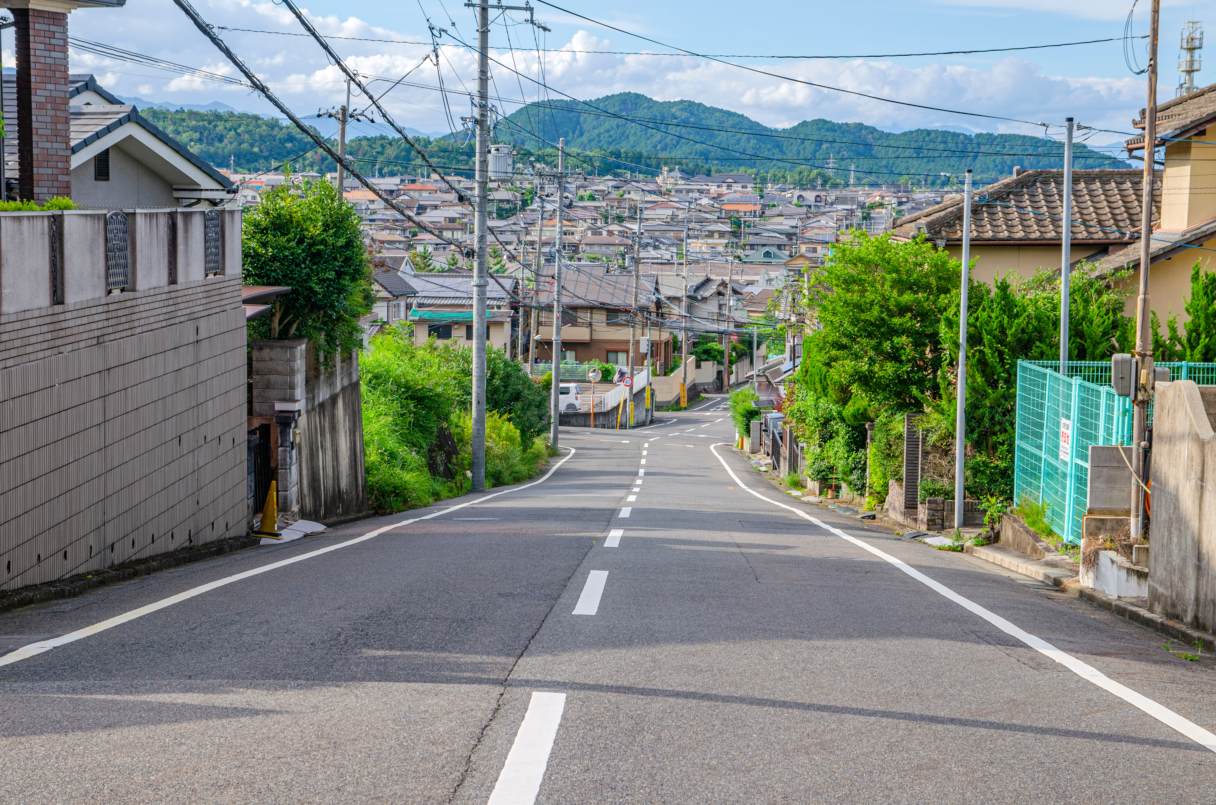 c前面道路で決まる資産価値 ―接道条件が土地の可能性を左右する―